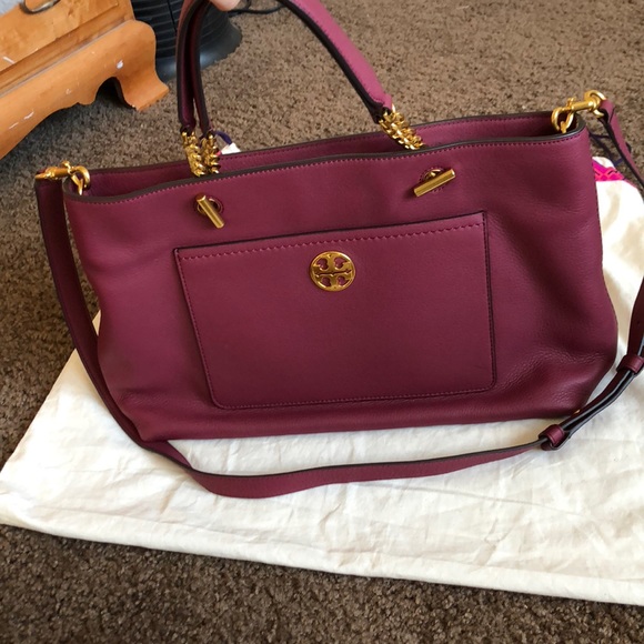 Tory Burch Handbags - •Trade•@lyncita23•NWOT Tory Burch Chelsea Satchel